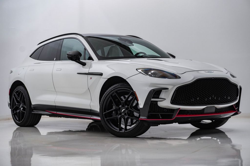 2026 Aston Martin DBX 4.0 V8 S AWD's photo