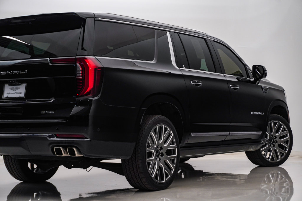 2025 GMC Yukon XL Denali Ultimate - Photo 10