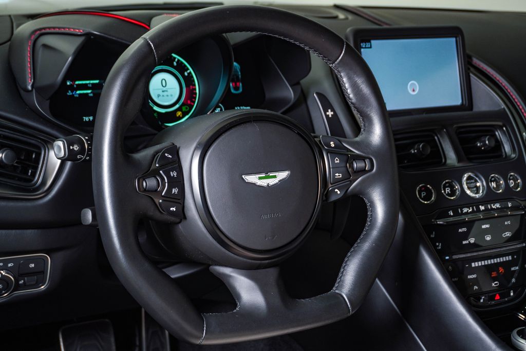 2022 Aston Martin DBS Base - Photo 26
