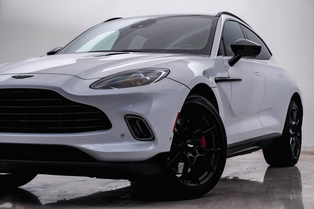 Certified 2022 Aston Martin DBX Base with VIN SD7VUJAW7NTV04523 for sale in Downers Grove, IL