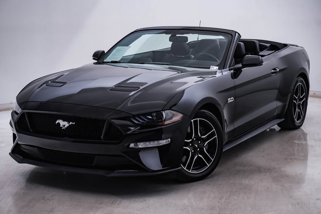 2020 Ford Mustang GT Premium Convertible photo 3