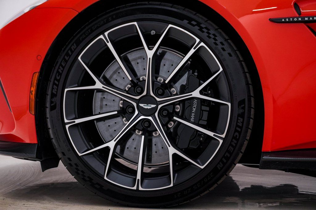 2025 Aston Martin Vantage Base - Photo 15