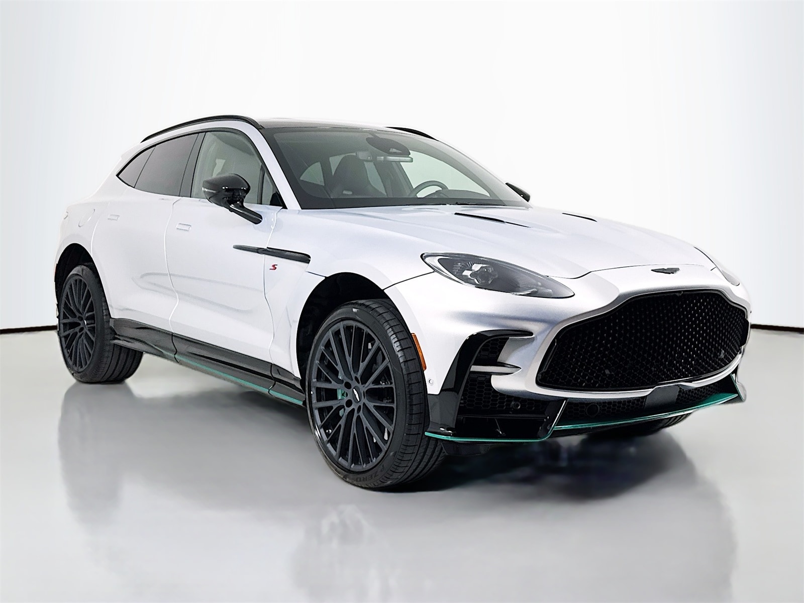 2026 Aston Martin DBX S's photo