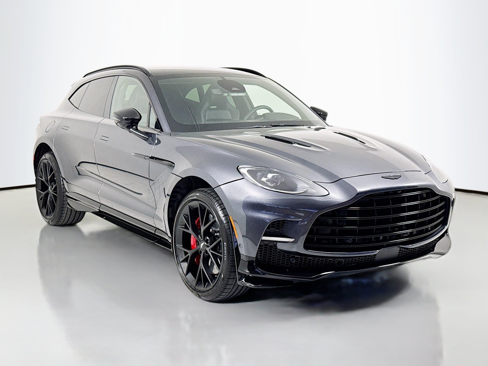 2026 Aston Martin DBX