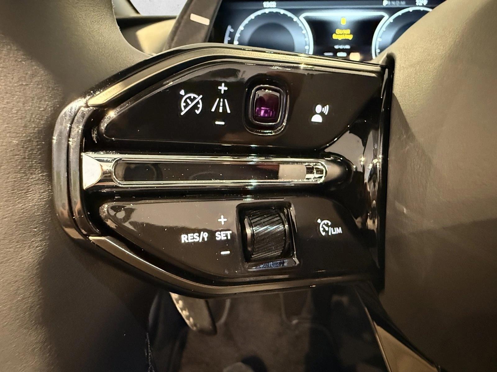 2026 Aston Martin DB12 Base - Photo 15