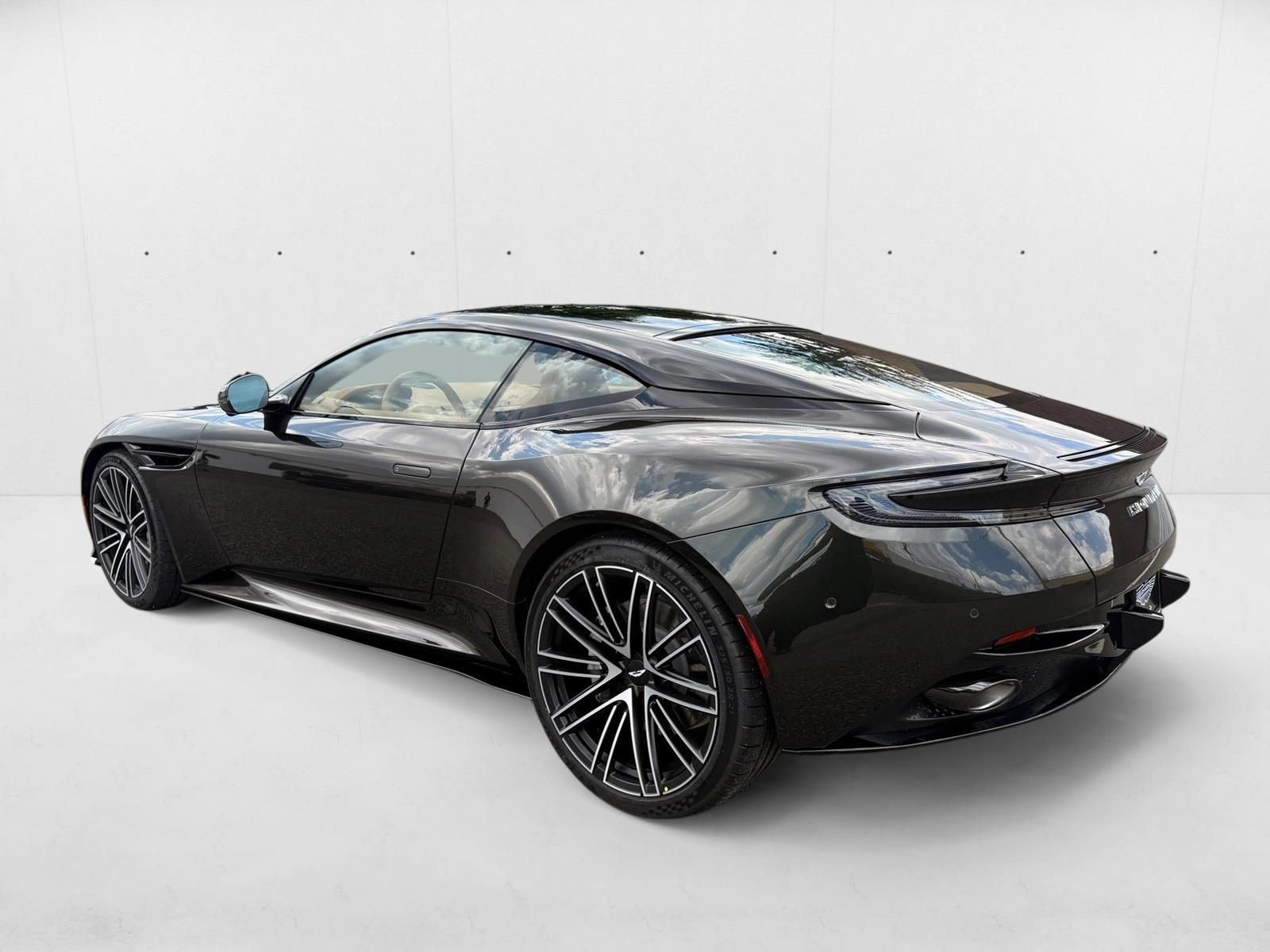 2025 Aston Martin DB12 AM5 photo 4