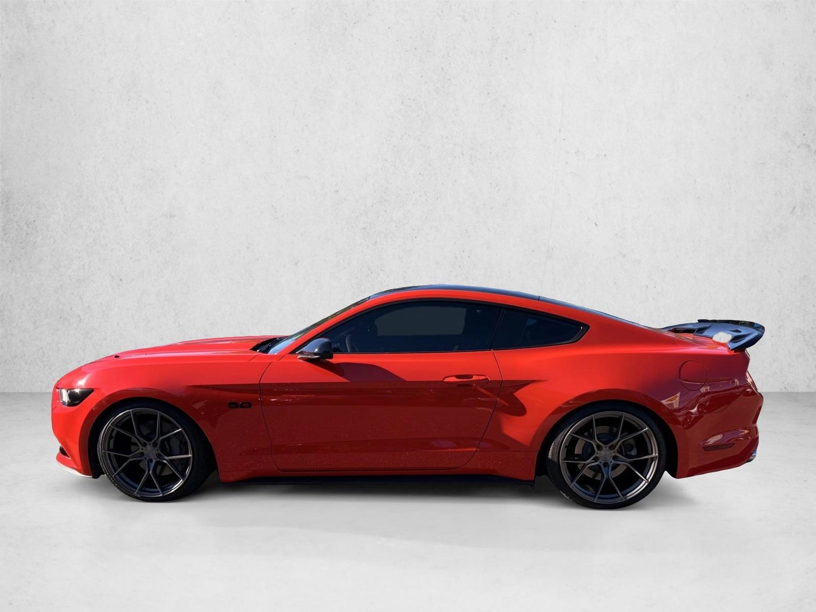 2017 Ford Mustang GT photo 2
