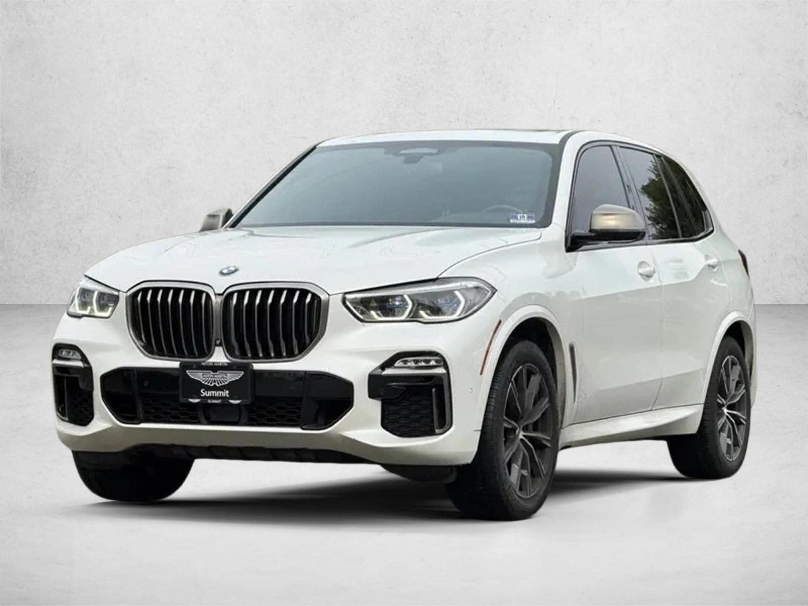 2020 BMW X5 M50i's photo