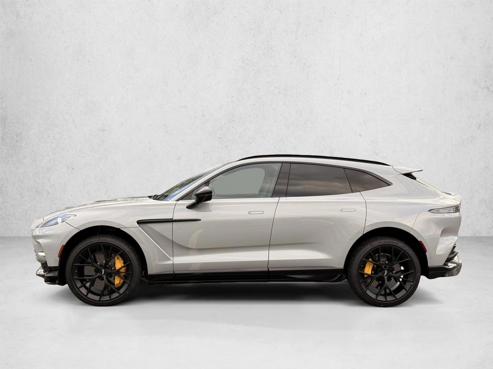 2026 Aston Martin DBX DBX707 photo 2