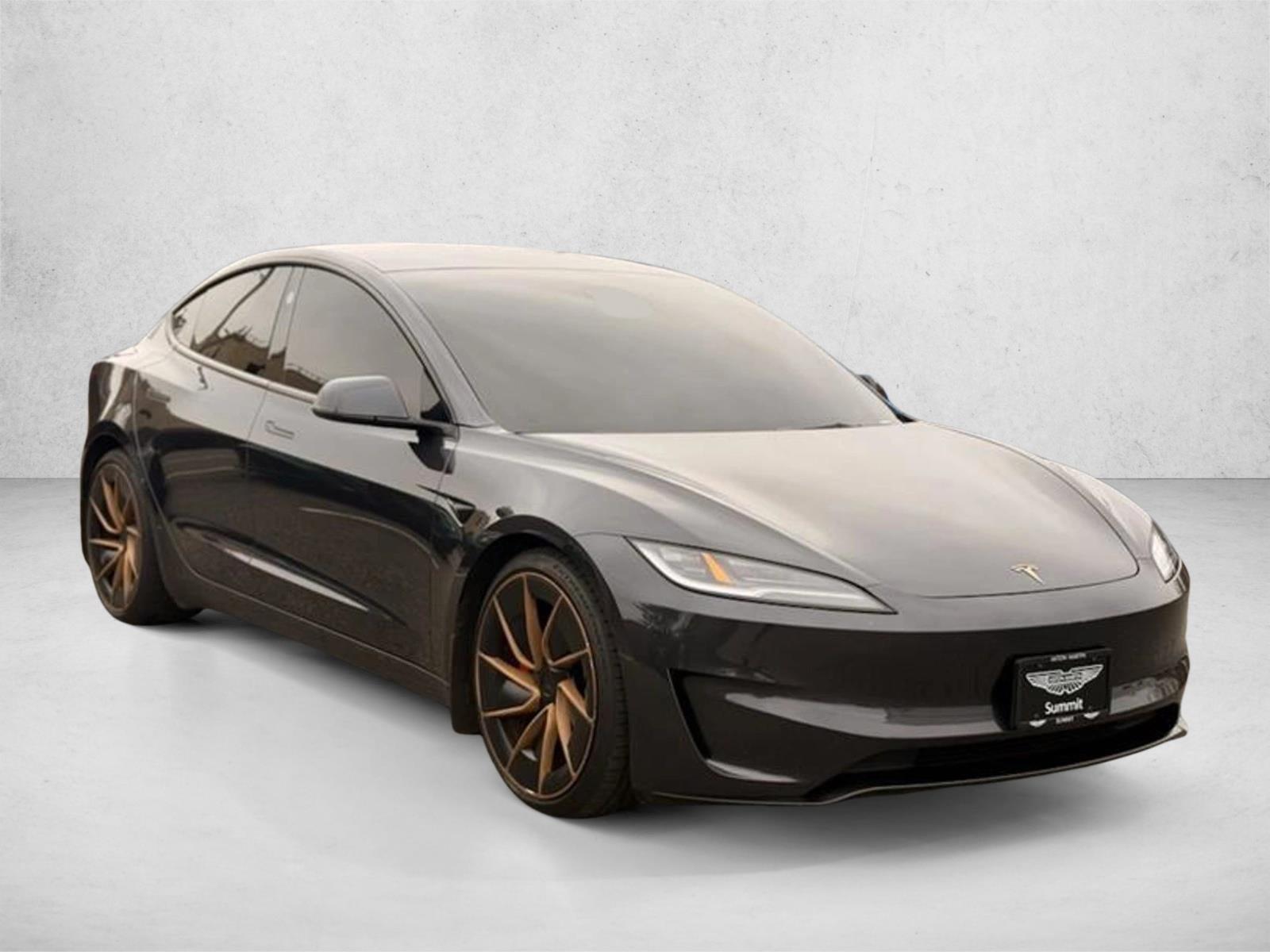 2024 Tesla Model 3 Performance photo 2