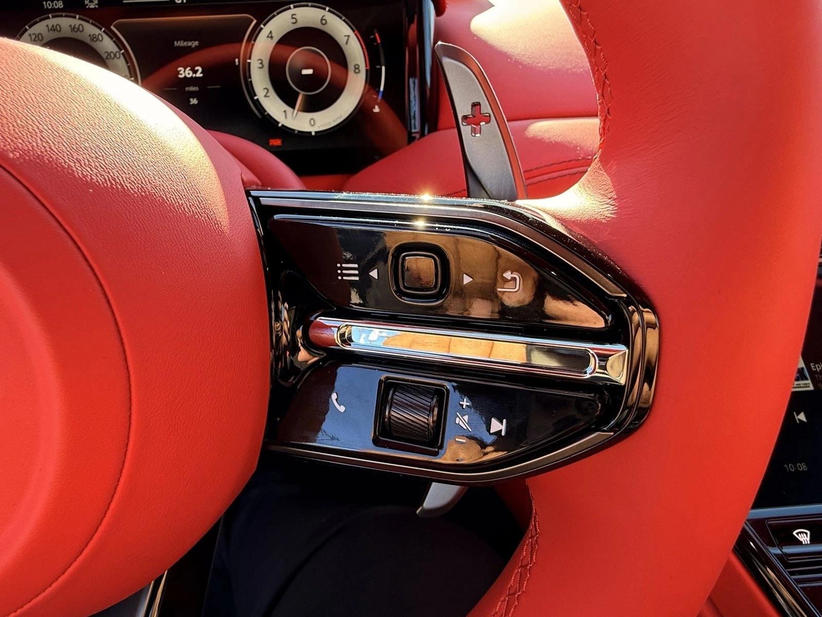 2026 Aston Martin DB12 Base - Photo 25