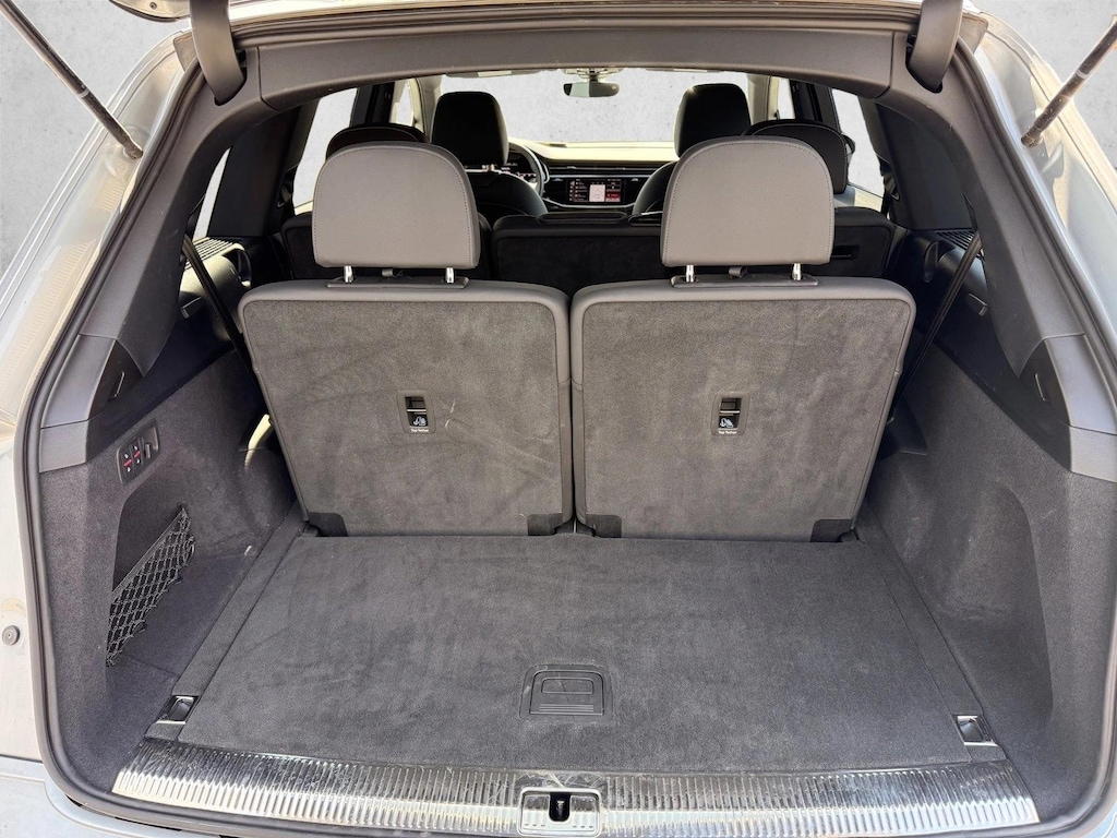 Used 2025 Audi Q7 55 Premium SUV