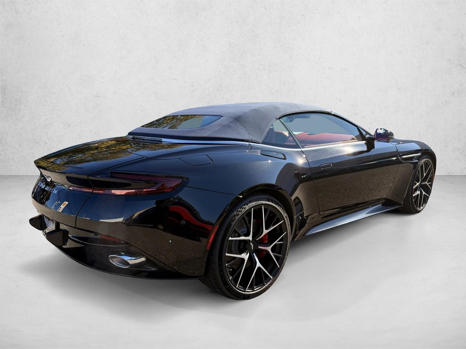 2026 Aston Martin DB12 Base - Photo 8