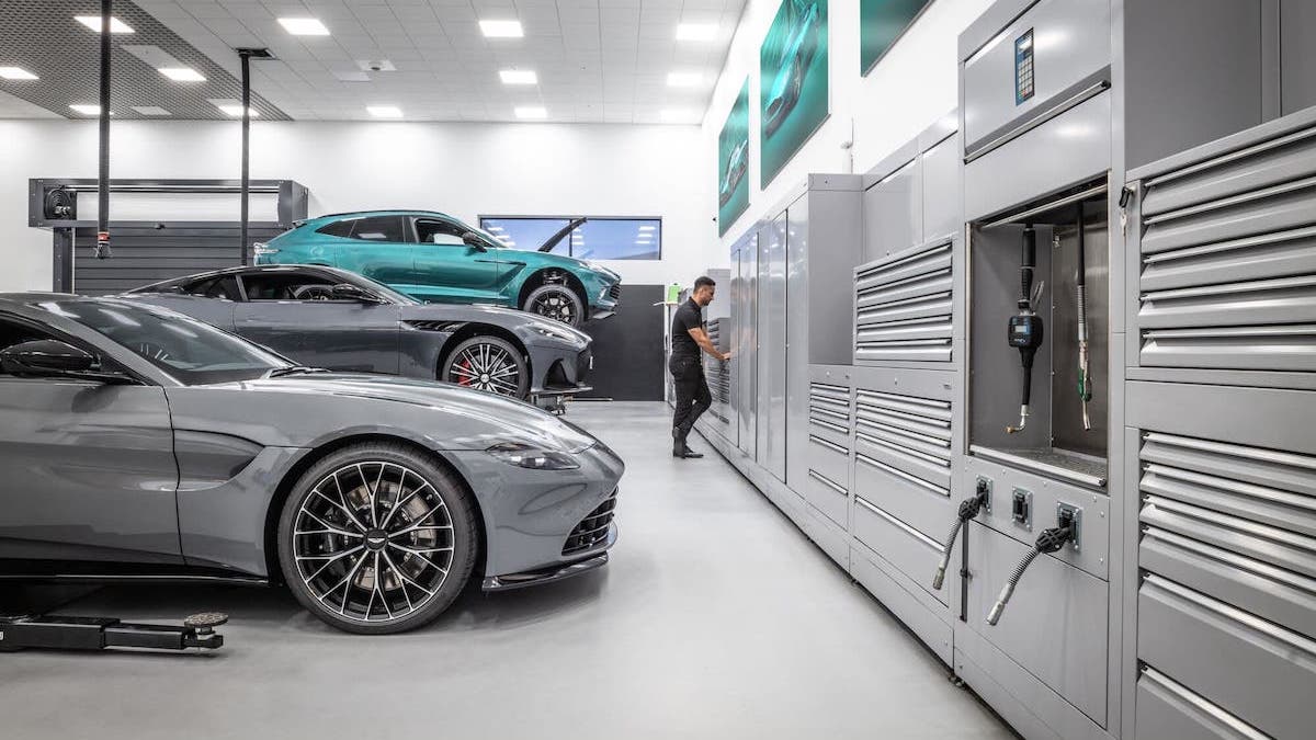 aston-martin-summit-service-center.jpg