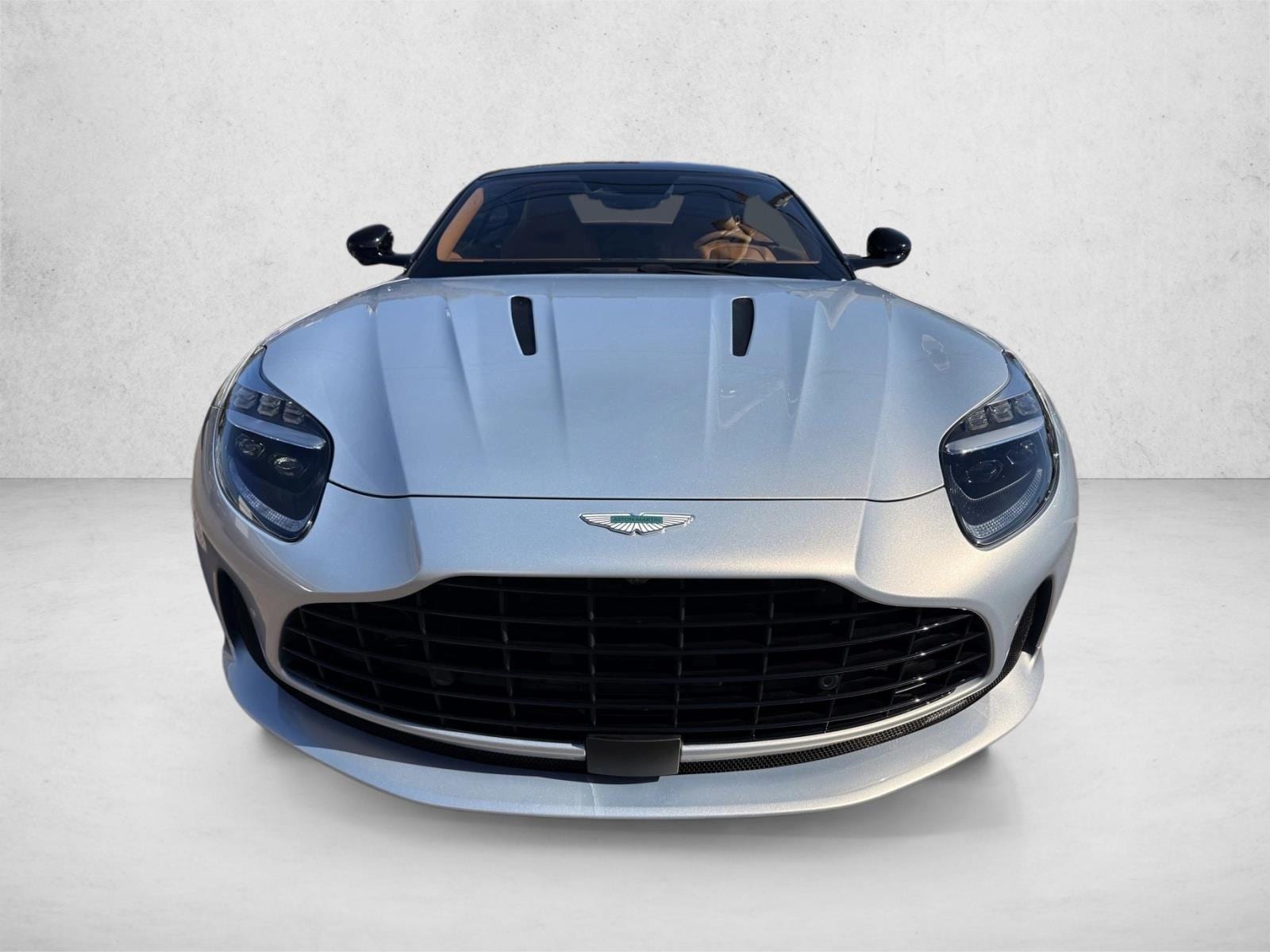 2025 Aston Martin DB12 Base - Photo 8