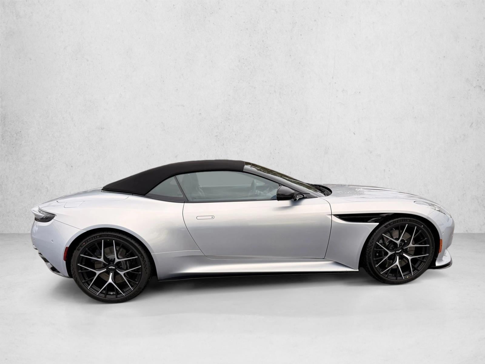 2026 Aston Martin DB12 Base - Photo 8