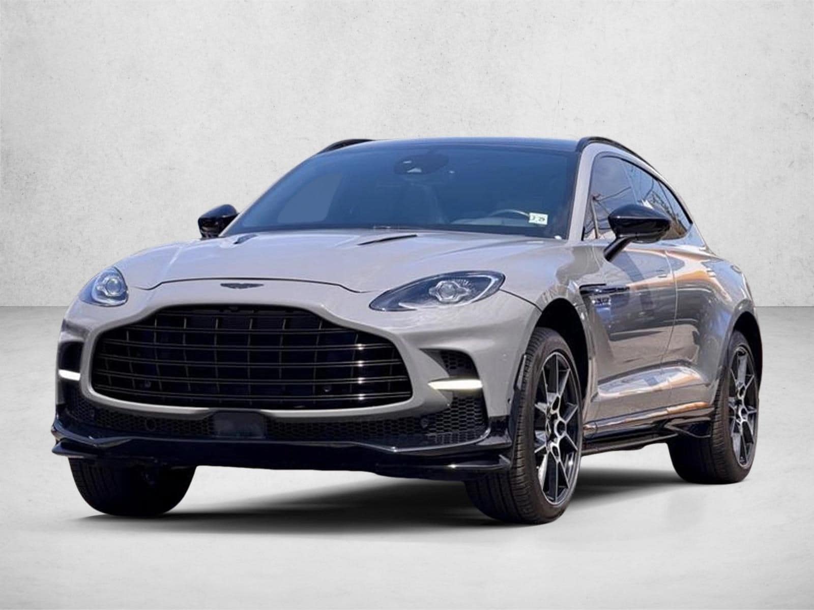 2024 Aston Martin DBX 4.0 V8 707 AWD's photo