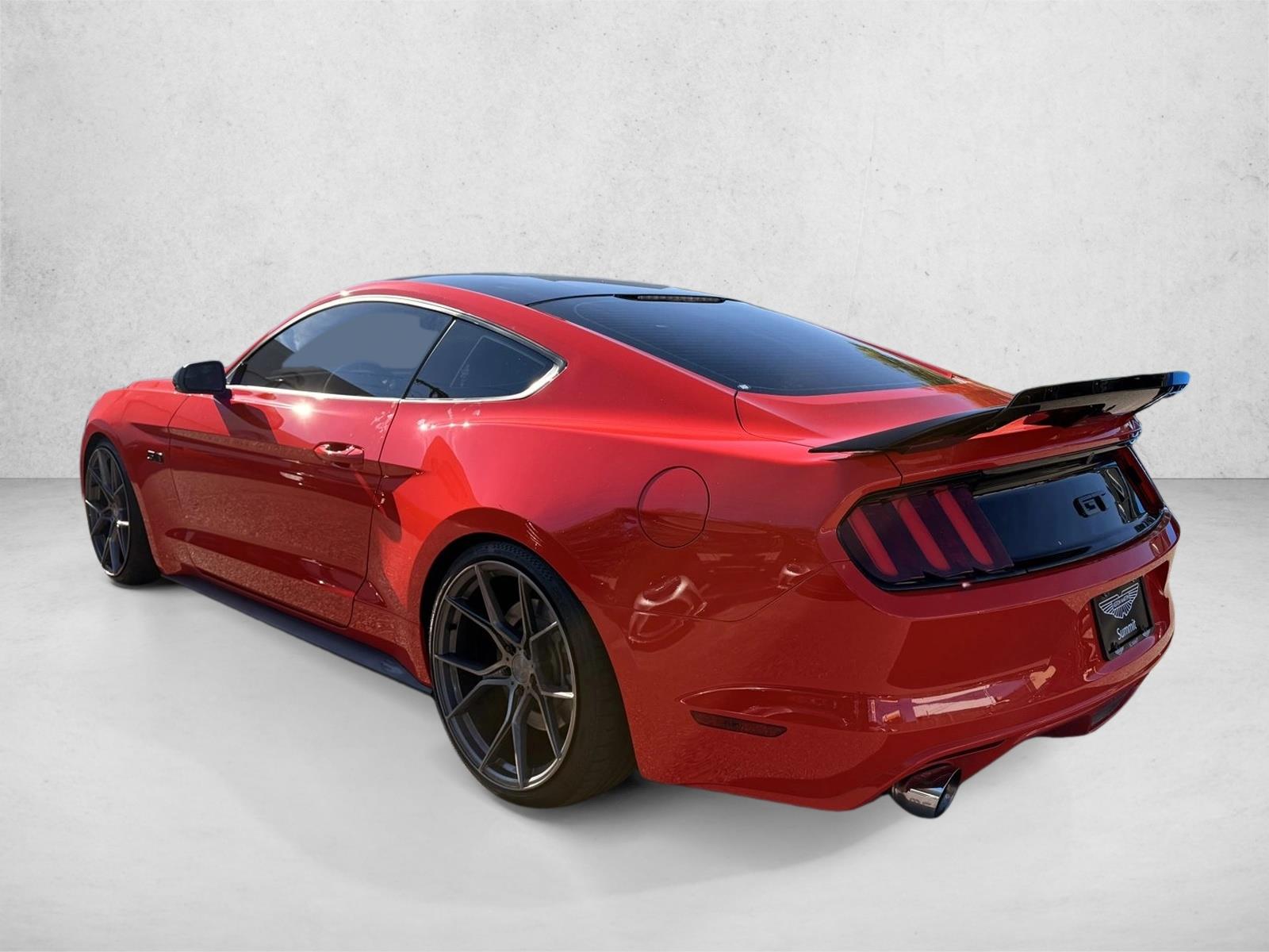 2017 Ford Mustang GT photo 3