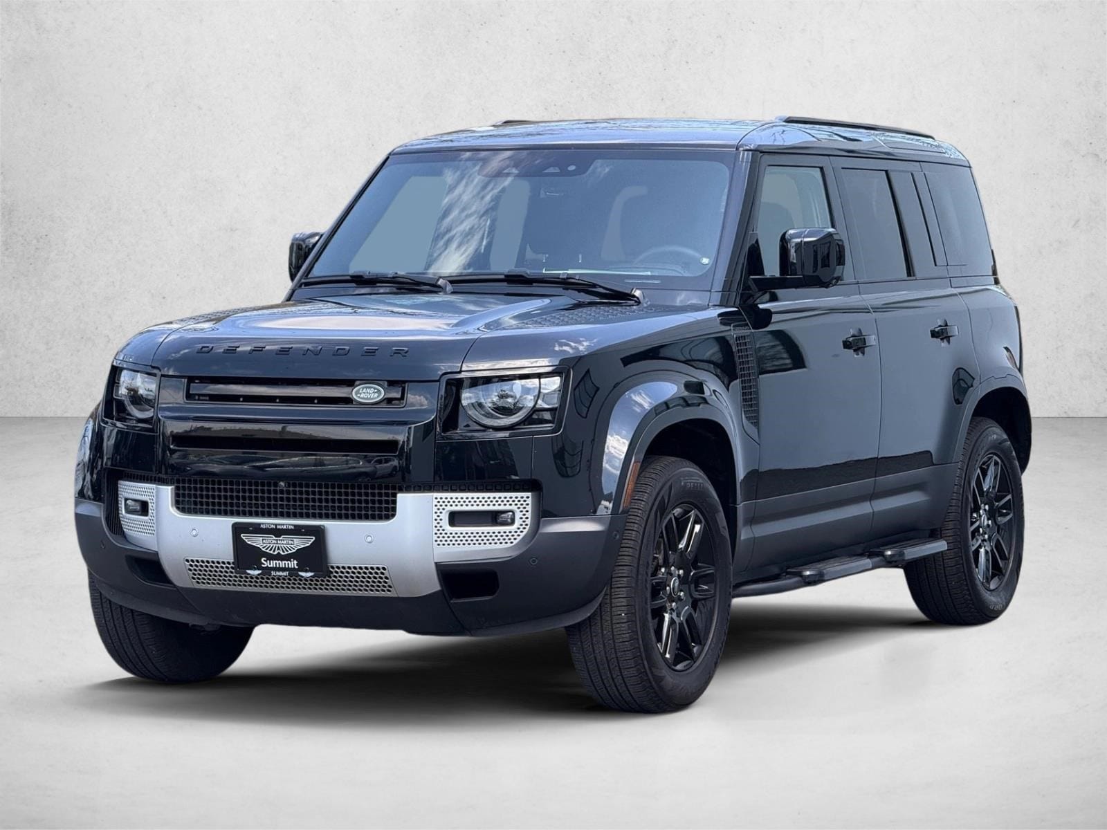 2025 Land Rover Defender 110 S P300's photo
