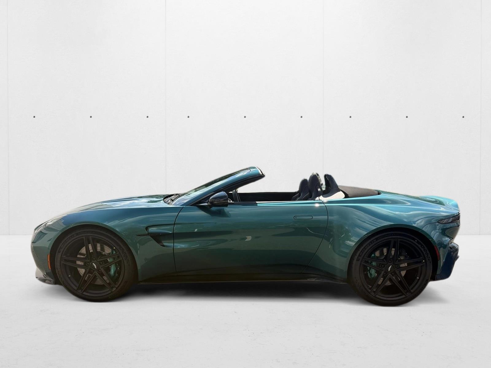 2026 Aston Martin V8 AM6 photo 3
