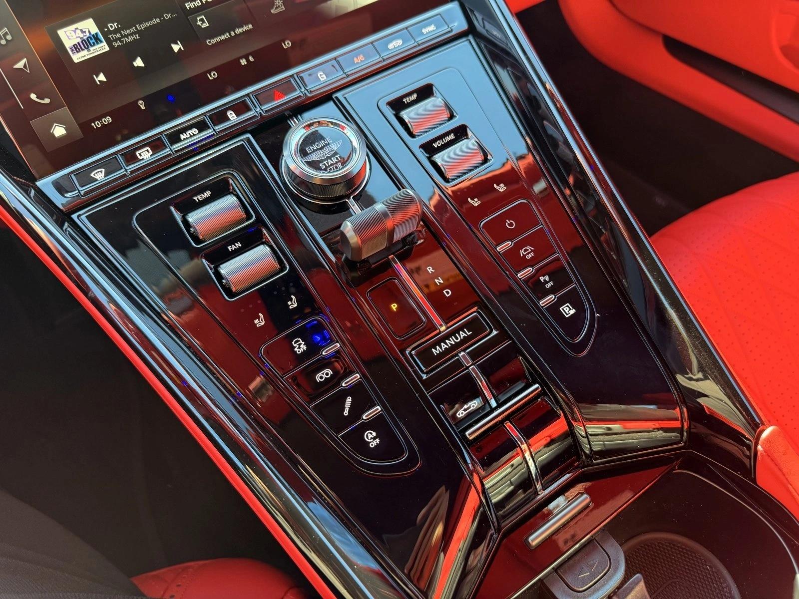 2026 Aston Martin DB12 Base - Photo 29