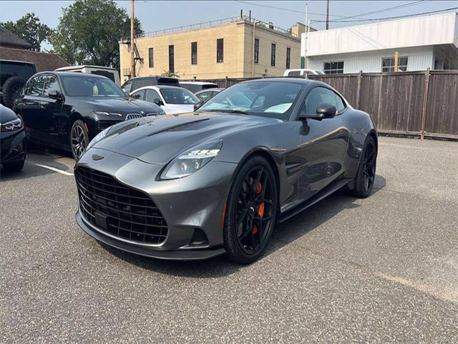 2025 Aston Martin Vanquish