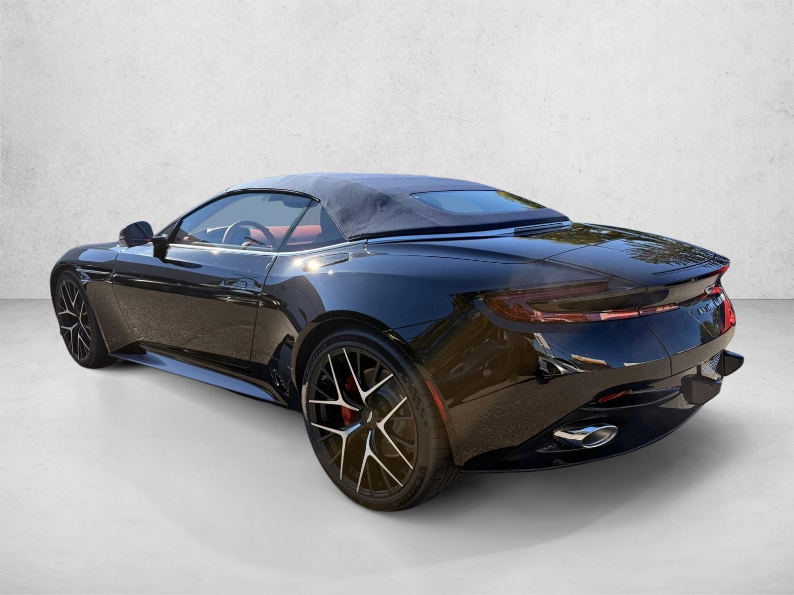 2026 Aston Martin DB12 AM5 photo 3