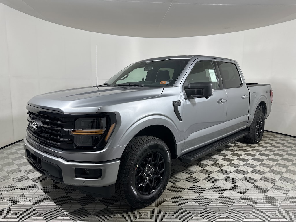 New 2025 Ford F-150 XLT Truck SuperCrew Cab