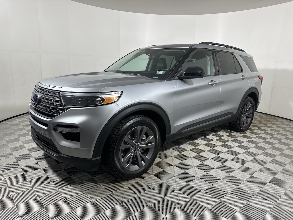Used 2024 Ford Explorer XLT SUV