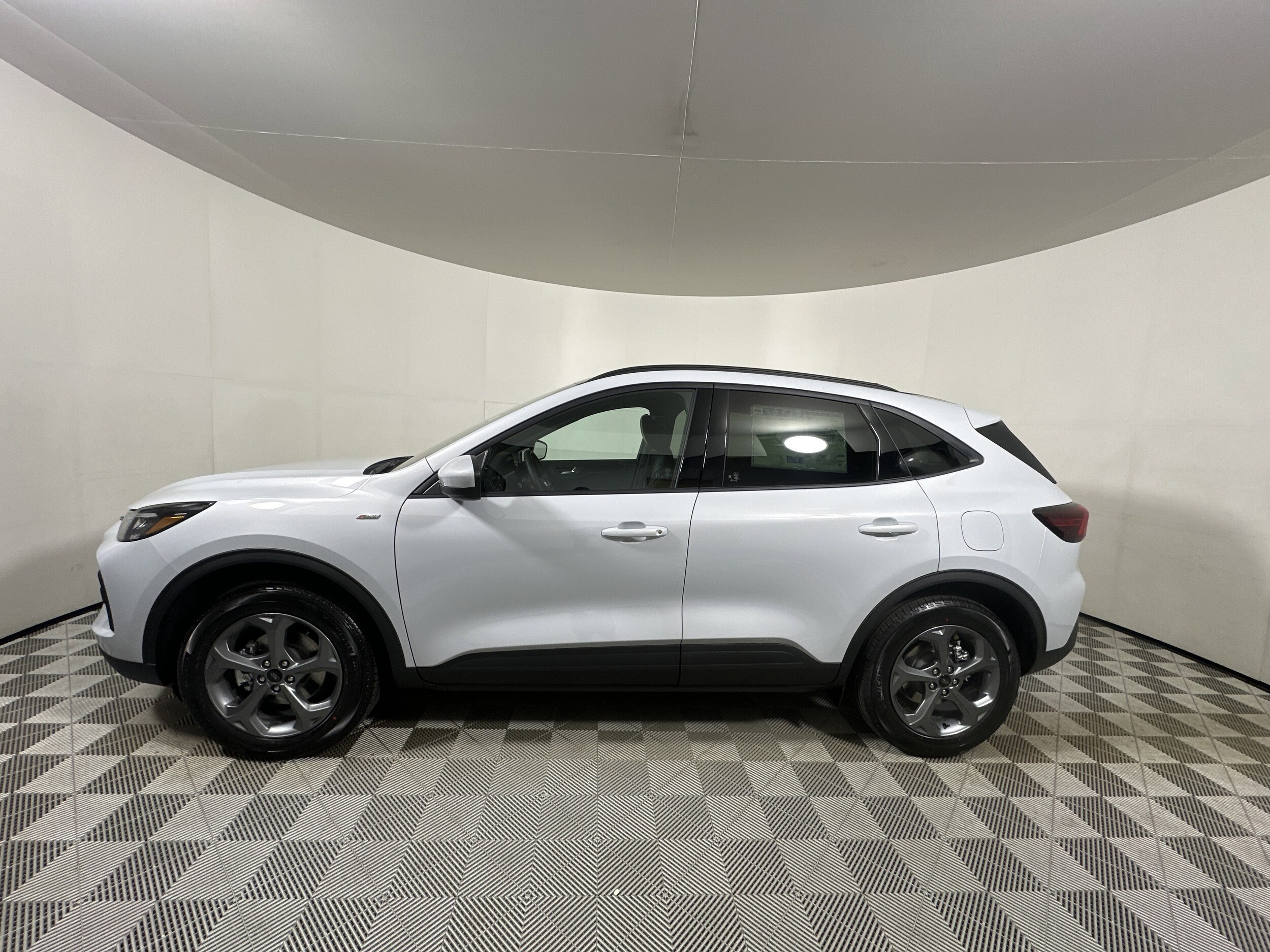 2026 Ford Escape ST-Line Select photo 4