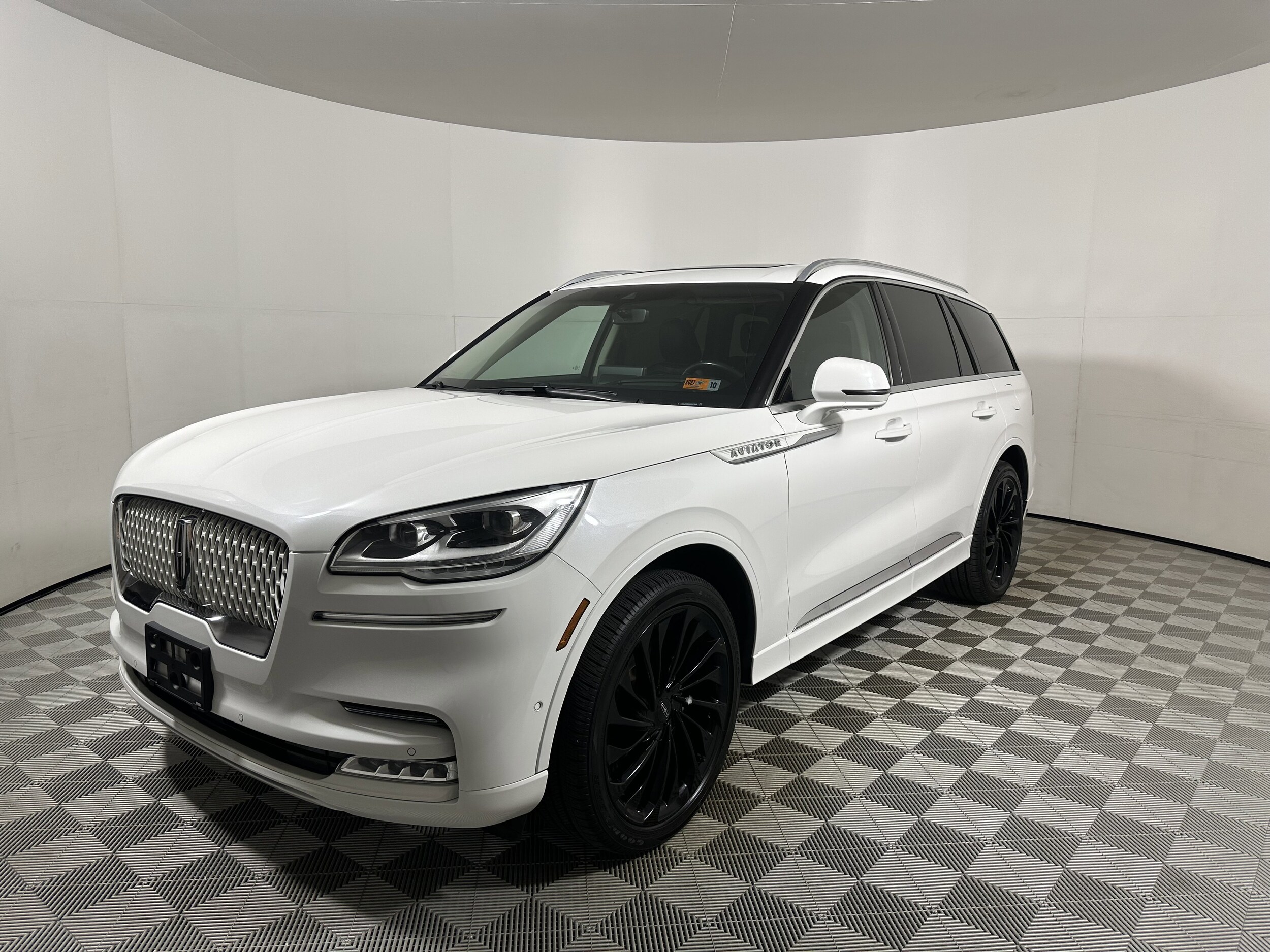 2022 Lincoln Aviator Reserve photo 3