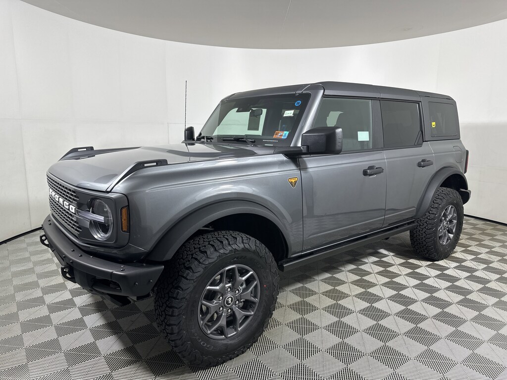 New 2025 Ford Bronco Badlands SUV