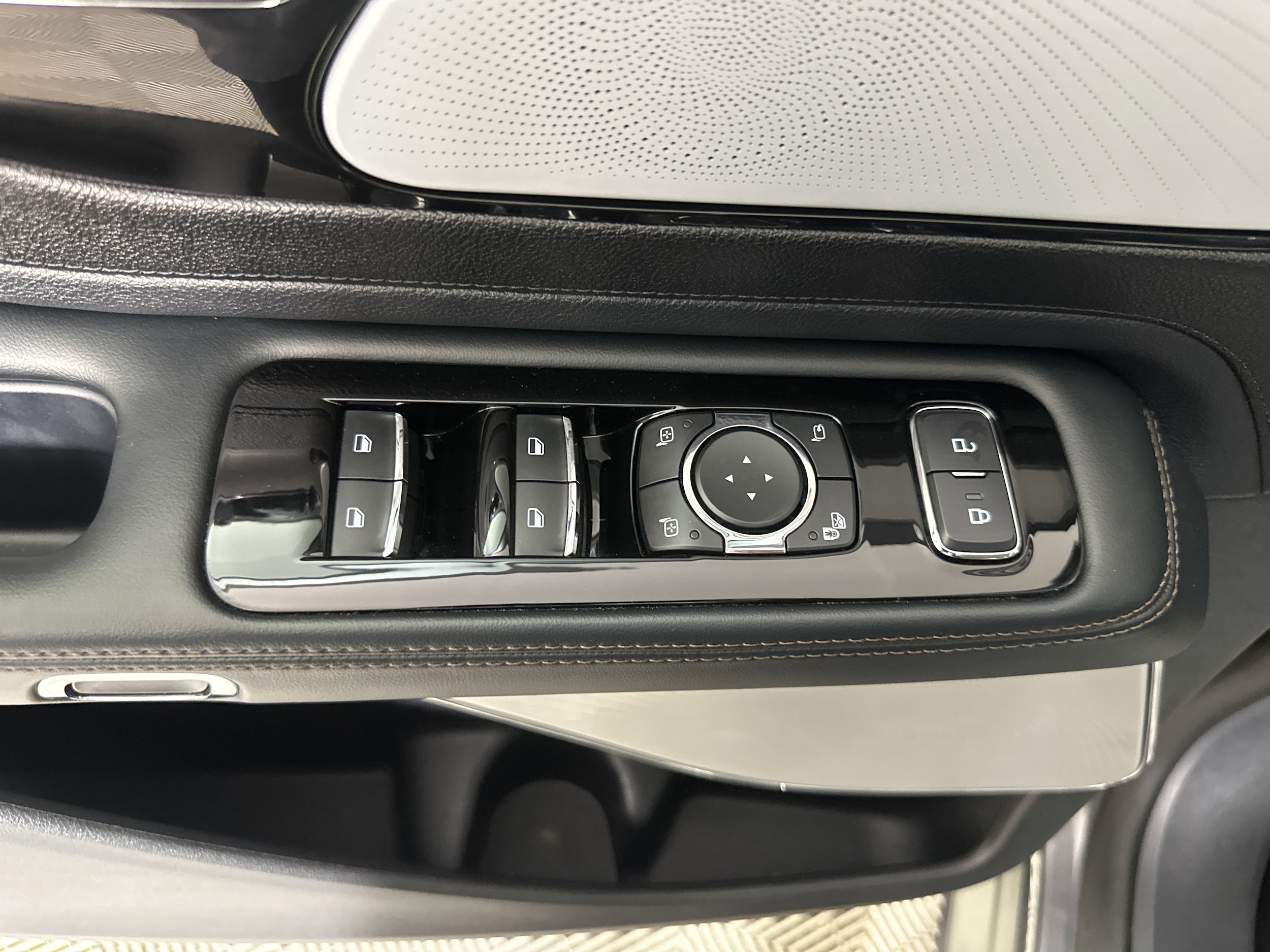 2025 Lincoln Aviator Reserve - Photo 11