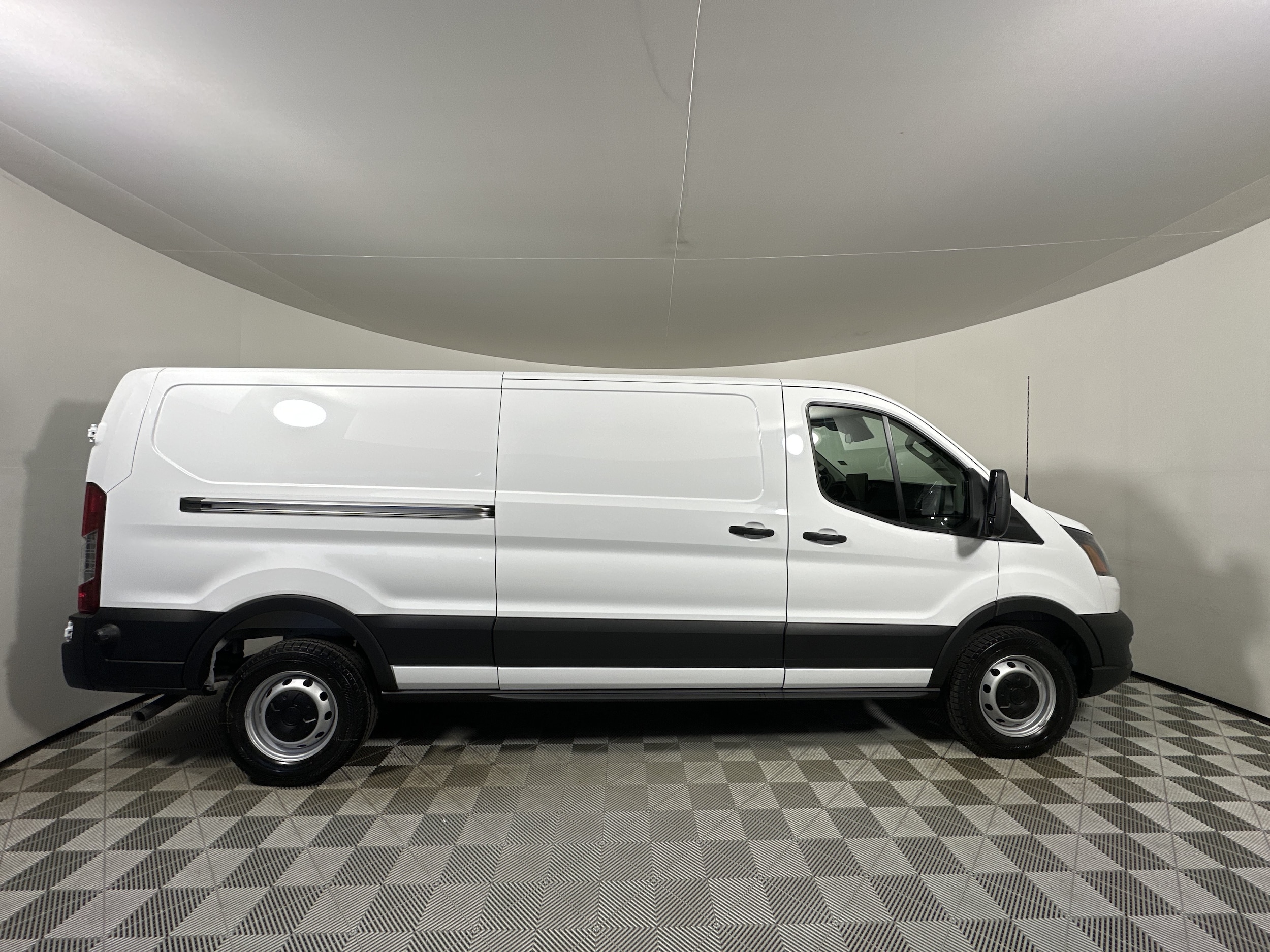 2026 Ford Transit Van Base - Photo 8