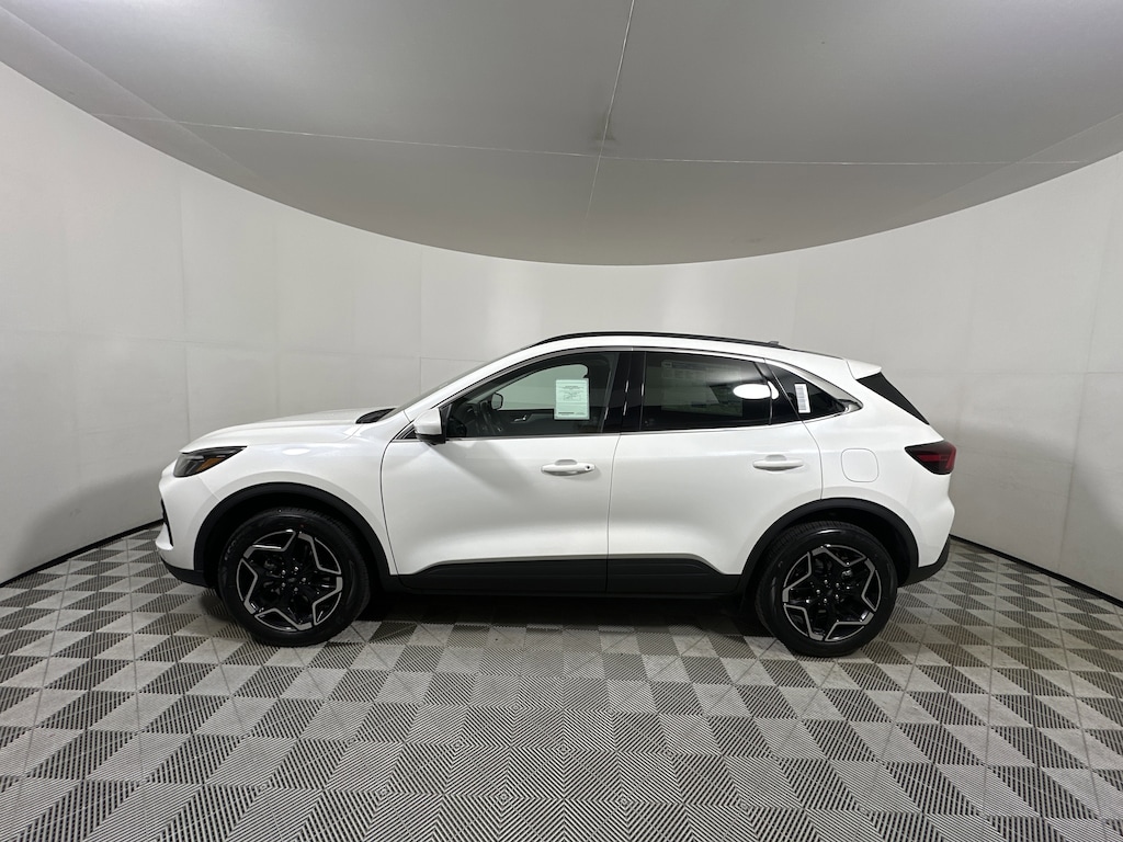 New 2026 Ford Escape Platinum SUV