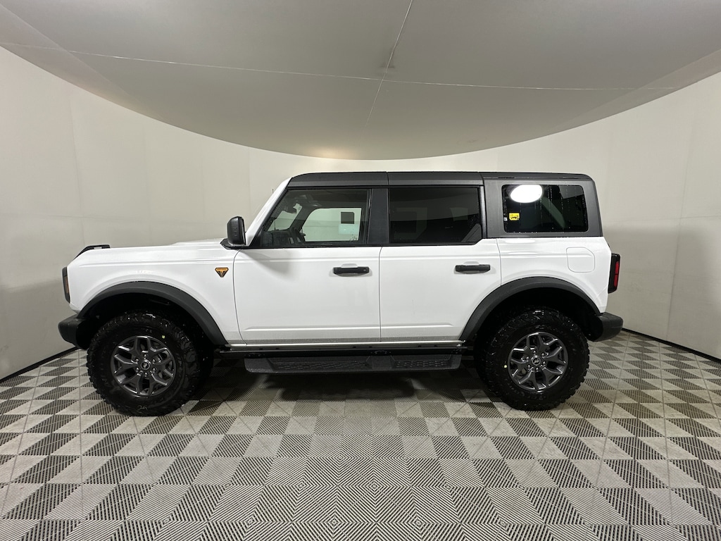 New 2025 Ford Bronco Badlands SUV