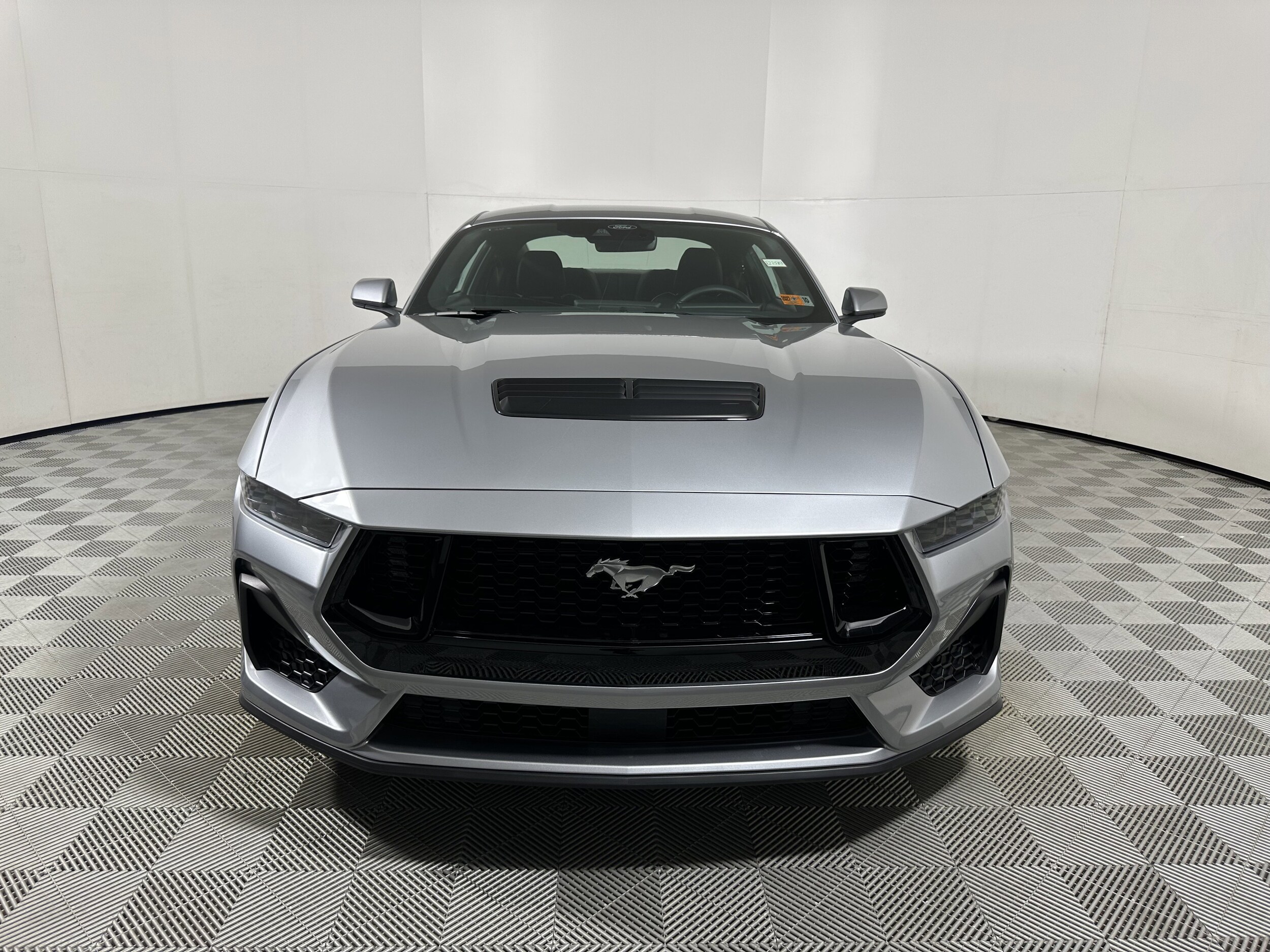 2025 Ford Mustang GT photo 2