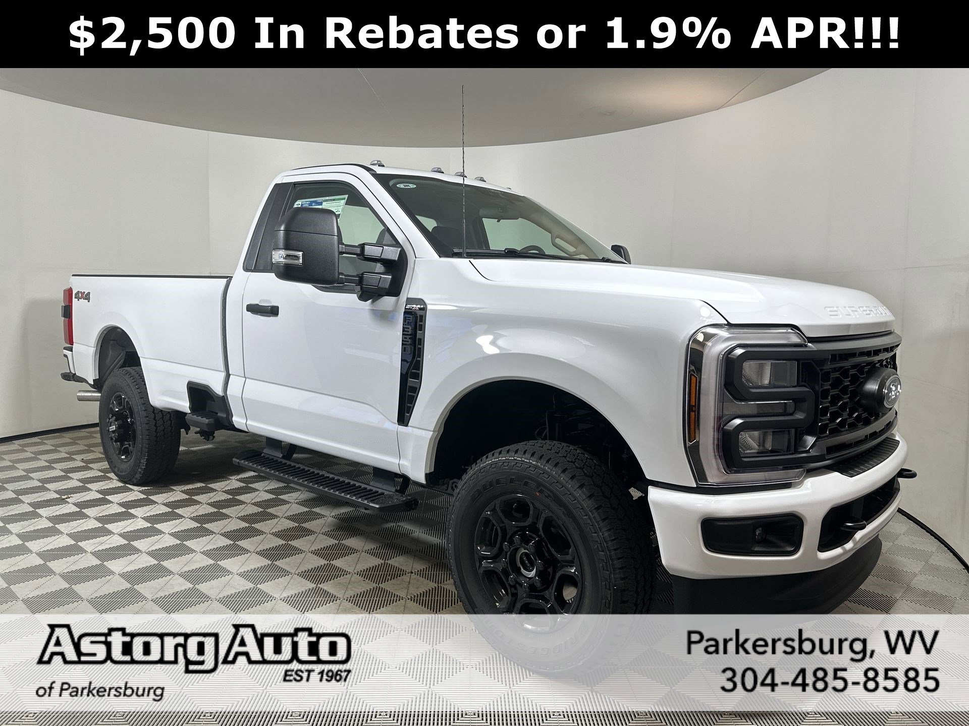 2025 Ford F-350 Super Duty XL's photo