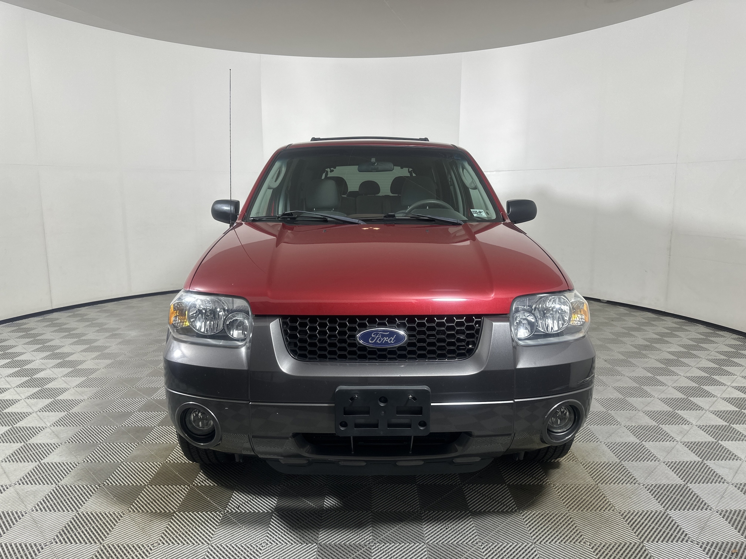 Used 2005 Ford Escape XLT with VIN 1FMCU93155KB15338 for sale in Parkersburg, WV