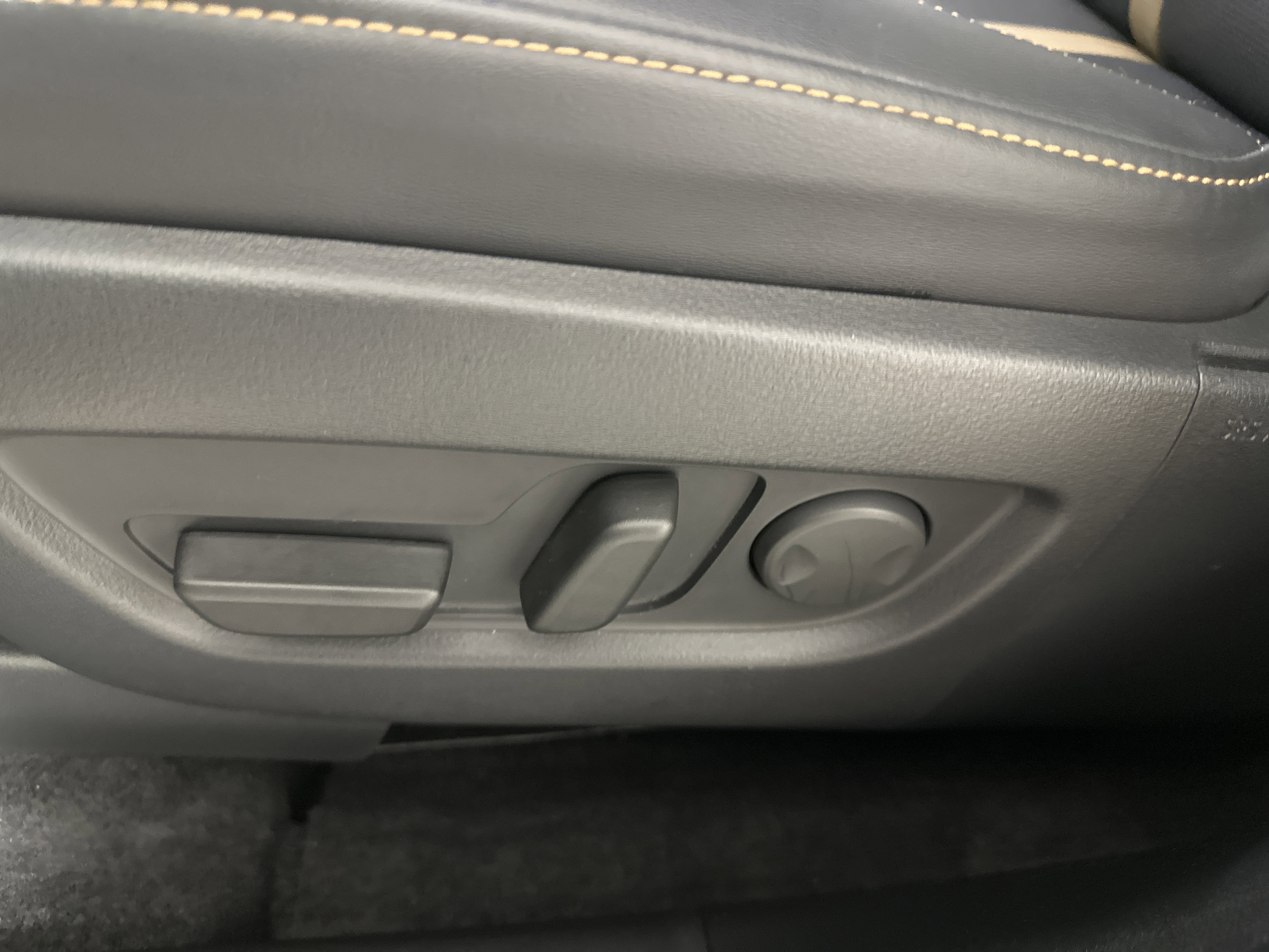 2025 Mazda CX-70 Premium Plus Package - Photo 10