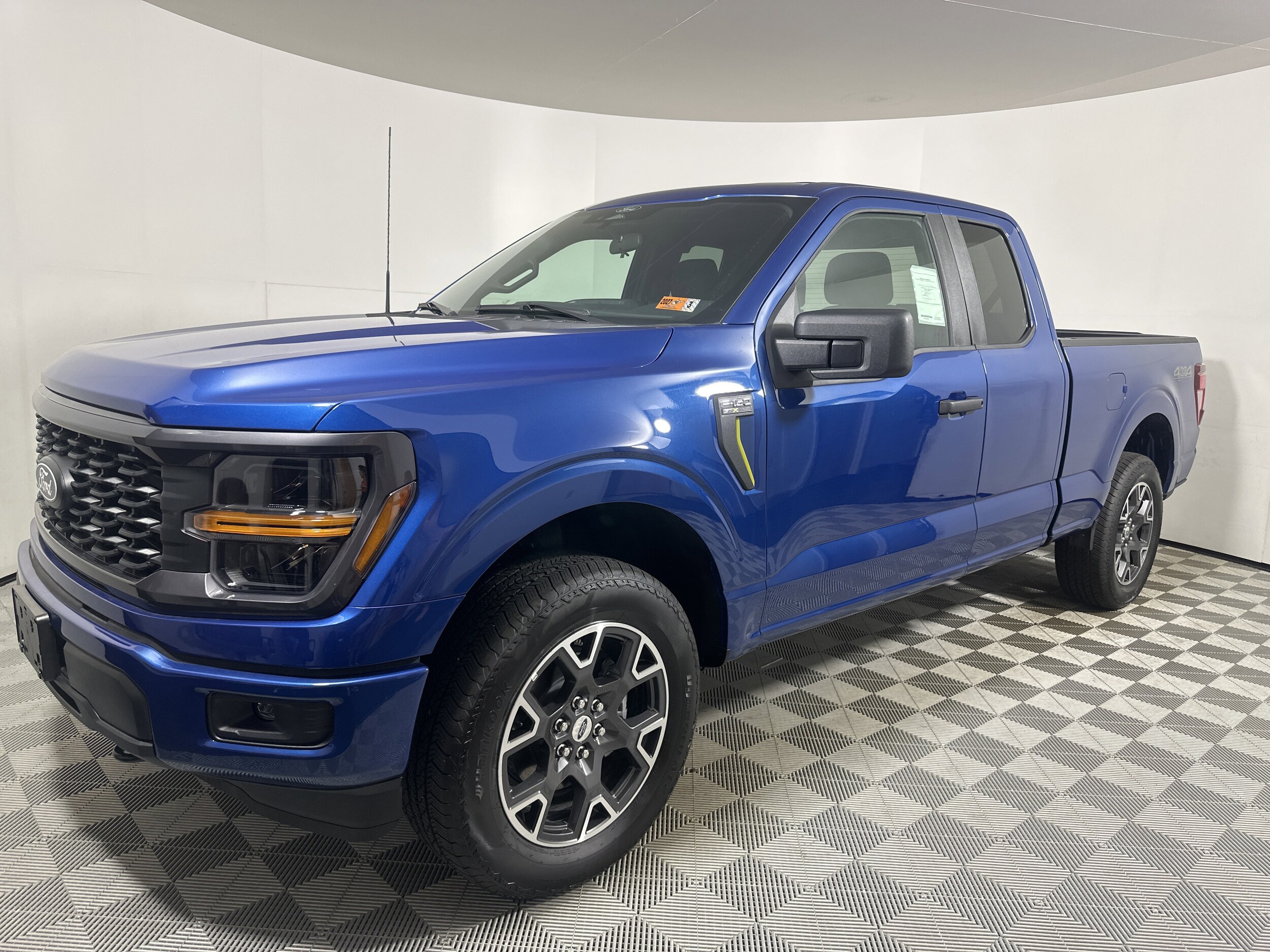 2025 Ford F-150 STX photo 3