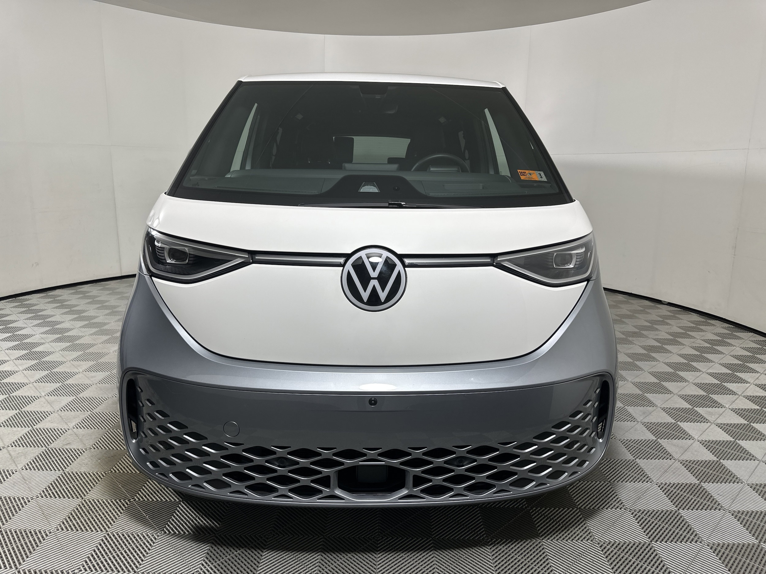 Used 2025 Volkswagen ID. Buzz PRO S PLus with VIN WVGJYVEB1SH029737 for sale in Parkersburg, WV