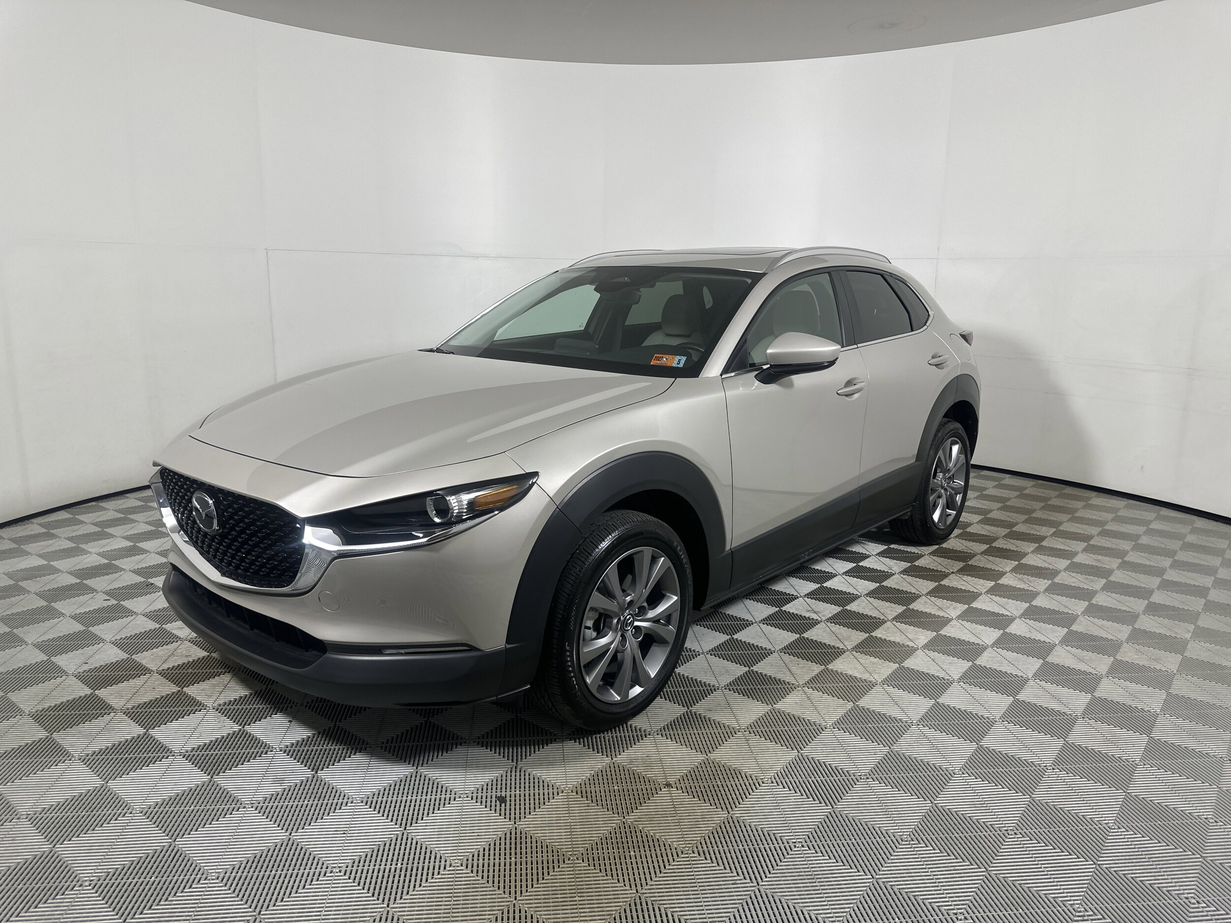 2024 Mazda CX-30 2.5 S Preferred photo 2