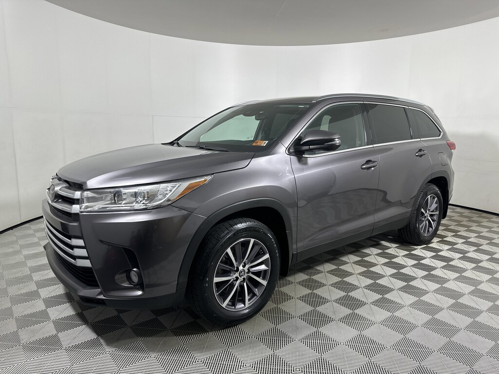 Used 2019 Toyota Highlander  SUV