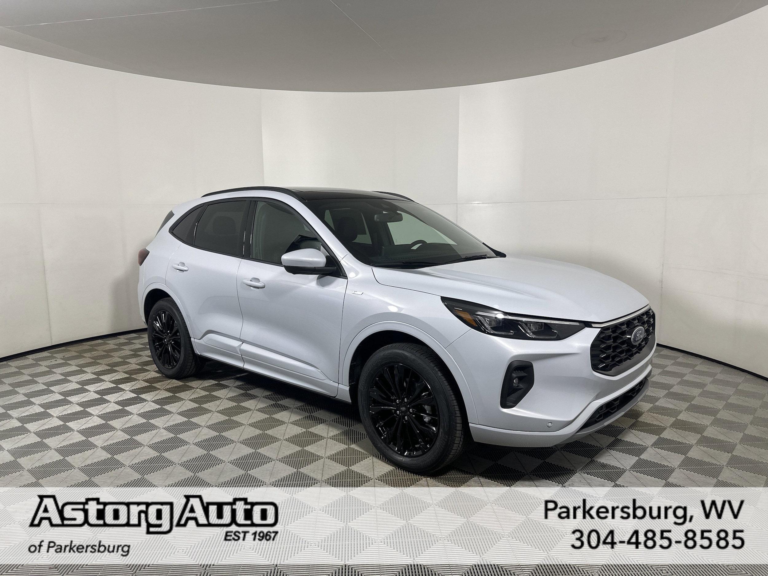 2026 Ford Escape ST-Line Elite's photo