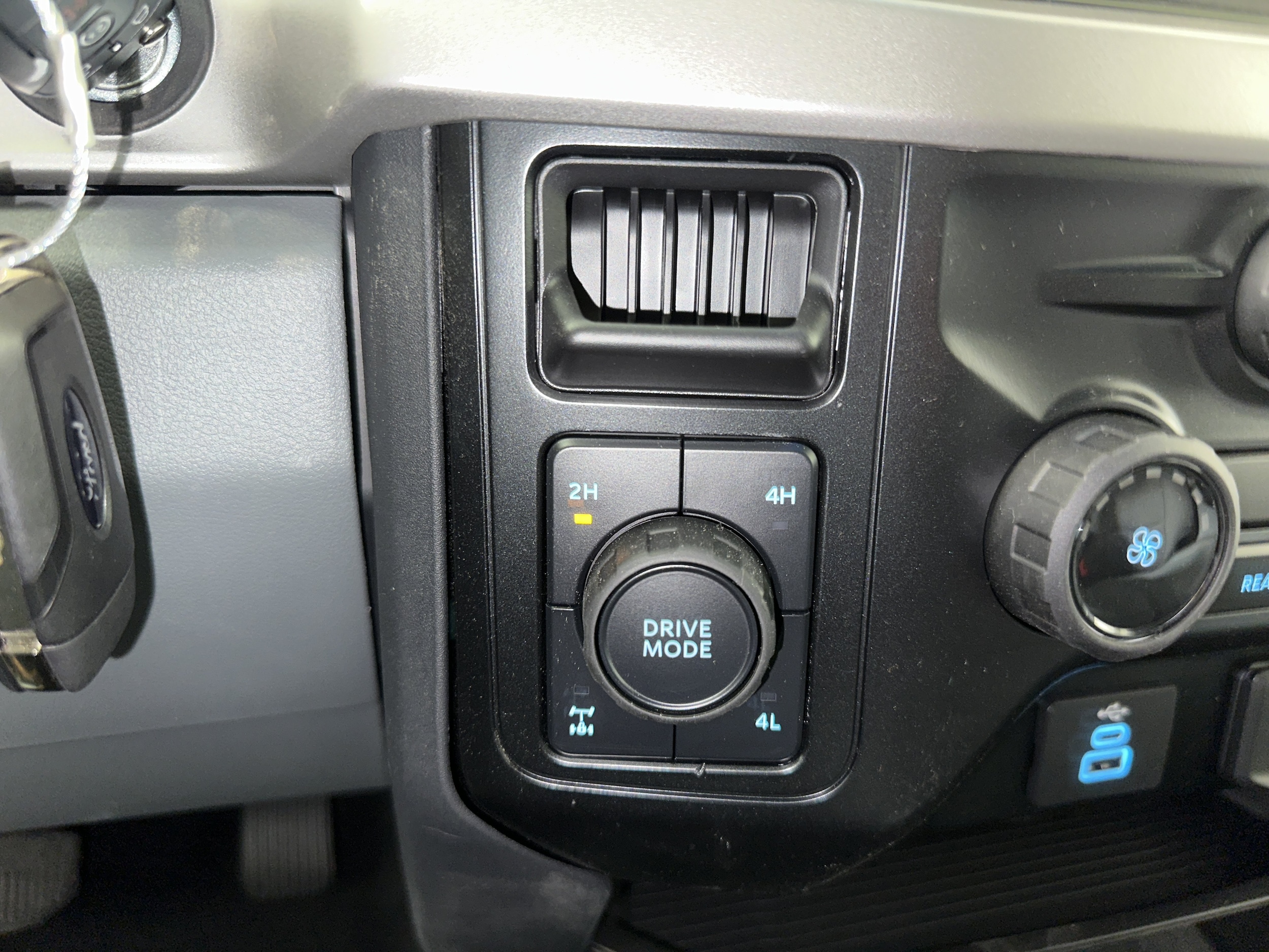 2026 Ford F-350 Super Duty XL - Photo 20