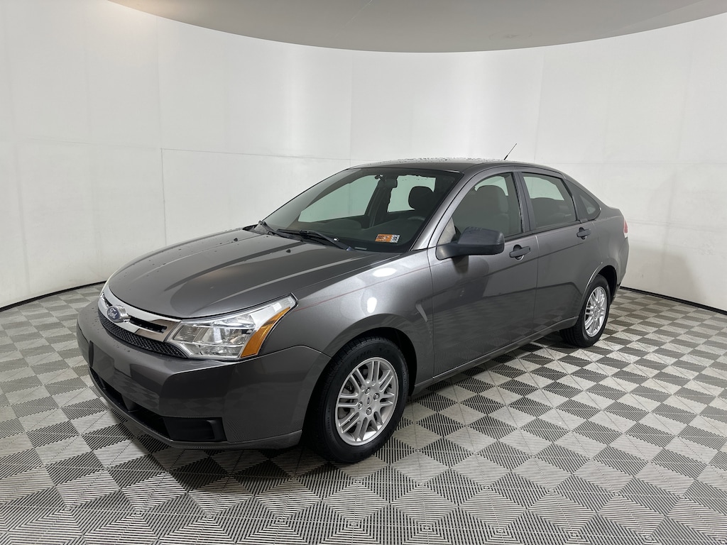 Used 2010 Ford Focus SE Sedan