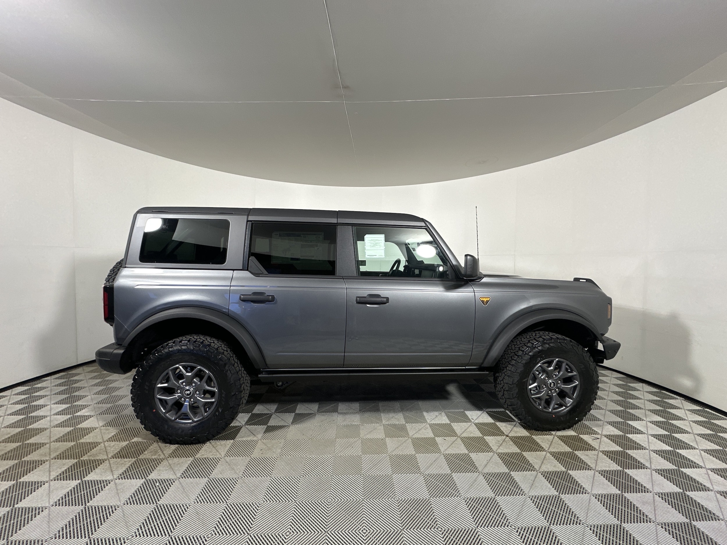 2025 Ford Bronco 4-Door Badlands - Photo 8