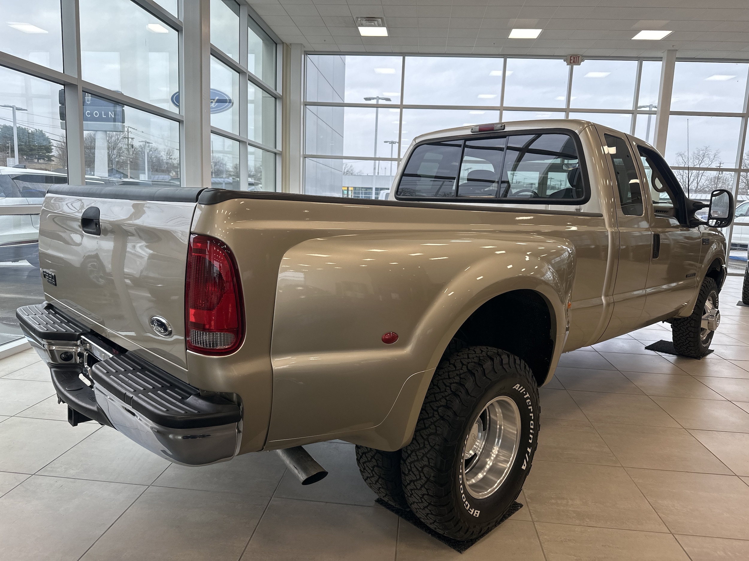 2001 Ford F-350 Super Duty Lariat - Photo 7