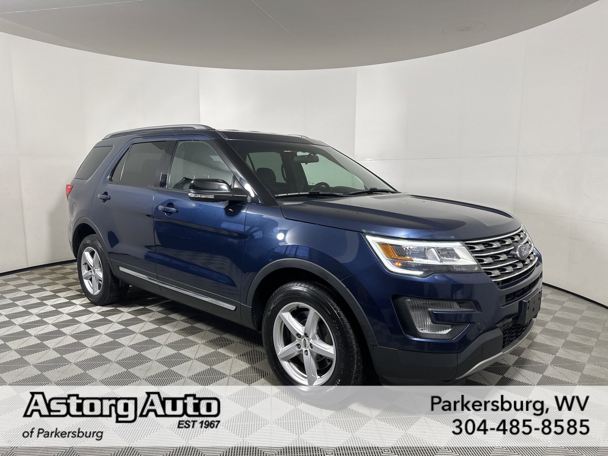 2017 Ford Explorer XLT's photo